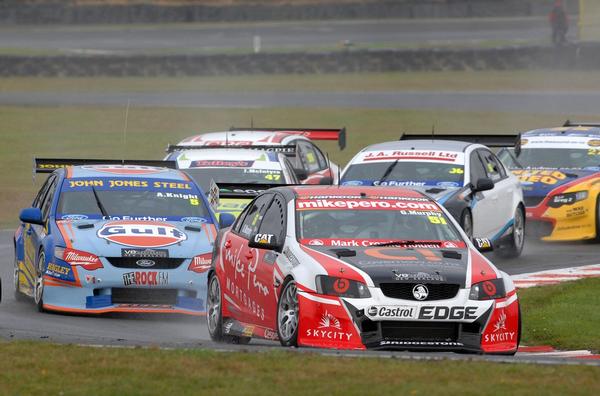 V8 SuperTourers in action at Manfeild Autocourse.