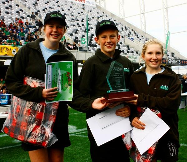 Tokonui Redbands (L to R) AgriKidsNZ Grand Final Champions Jessica Dermody, Lachlan Crosbie and Prue Buckingham.