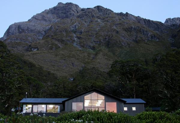 Mackenzie Lodge on the Routeburn Track