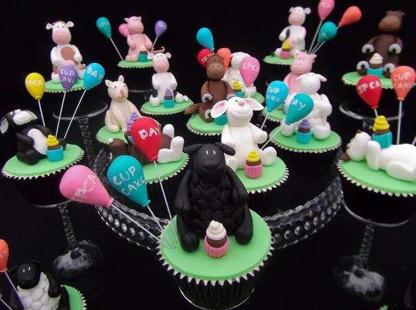 Natalie Willis SPCA cupcakes