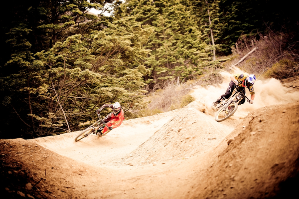 Pro riders on trail at Queenstown Bike Park (L) Wyn Masters and (R ) Brook Macdonald. Photo credit Patrick Fallon.
