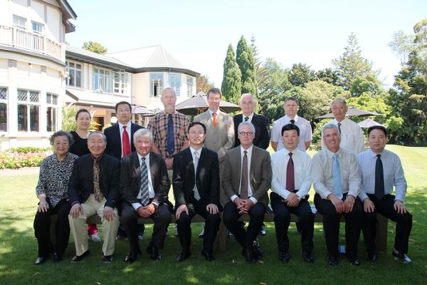 Front, from left: Professor Huiming Liu, Professor Daquan Li, Massey Deputy Vice-Chancellor Professor Robert Anderson, Professor Bin Jia, Mr Maharey, Professor Runlin Ma, Professor Frazer Allan, senior agronomist Hui Wang. Back: Senior engineer Jiangping Li, Professor Zongsheng Zhao, Professor Hugh Blair, Michael O'Shaughnessy, Professor Steve Morris, Professor Paul Kenyon, Dr Alex Chu.