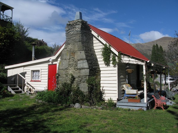 Wanaka Secret Pioneer Cottage Infonews Co Nz New Zealand News