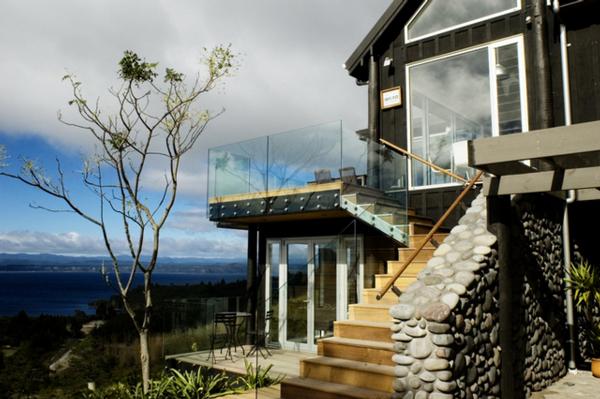 Lodge for sale in unique location in a popular and fast growing tourist area of New Zealand