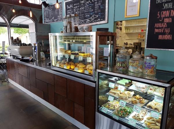 A memorable new look for Momento City Caf&#233; in Hamilton