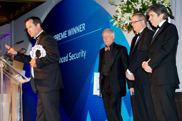 Mike Marr supported by Graeme Hansen TPT Chairman, AUT Professor Geoff Perry and Vice-chancellor Derek McCormack