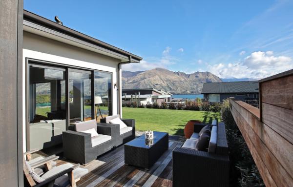 View of Mount Aspiring National Park from the award-winning Brent Pullar Building home in Peninsula Bay, Wanaka.