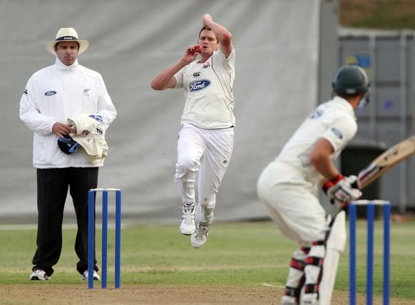 Papatoetoe seamer Gareth Shaw comes back into the Auckland Aces Squad to take on the Wellington Firebirds at Colin Maiden Park this coming Monday. 