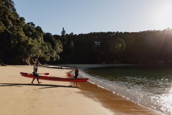 Kayaking Print Res, taken by Lumiere, credit www.nelsontasman.nz 