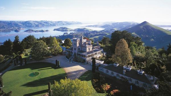 Leading accommodation provider Dunedin Palms Motel recommends the Royal Albatross Centre and Larnach Castle.