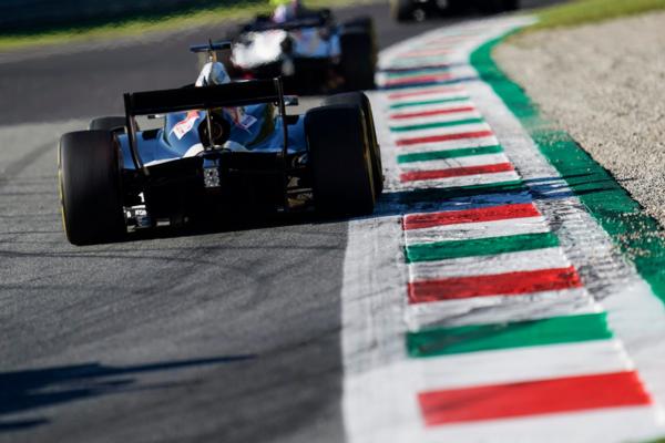 ARMSTRONG RESURGENT IN FORMULA 2 AT MUGELLO