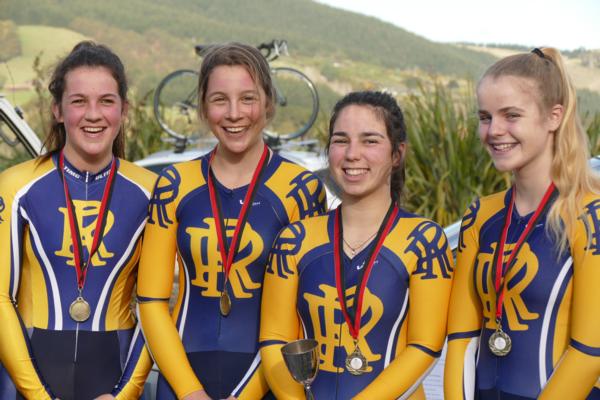 Rangi Ruru's Winning Cycling Team