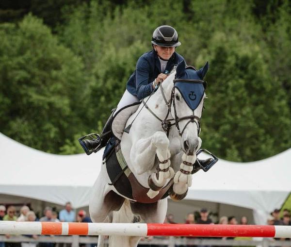 Sophie Scott and Waitangi Skynet jumping to victory in the opening qualifier of the FEI World Cup (NZ League) Series at Takapoto Estate.