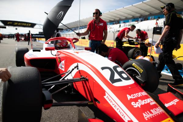 Gridded up and ready to go: FIA F3 driver Marcus Armstrong 