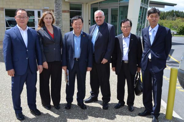 Ansan City mayor Je Jong Geel (centre) with Bay of Polytechnic international manager Julie Bradley and international liaison Brett Muir.