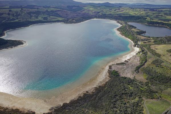 Lake Taharoa