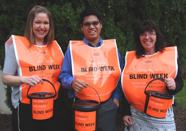 Blind Week volunteer collectors
