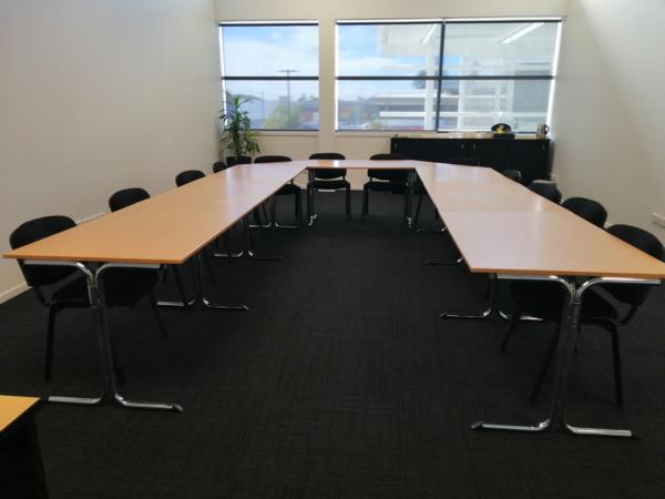 Tauranga's provider of co-working spaces and office suites, SHARED, offer spacious and modern meeting and event rooms.