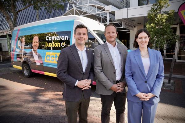 ACT unveils Tauranga campaign bus