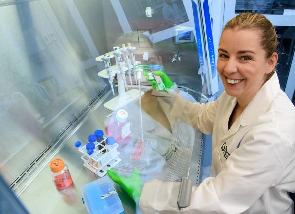 Georgina Dowd in the lab.