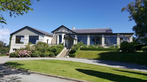 Amazing property now used for functions and Bed and Breakfast for sale in Oamaru New Zealand. Exciting possibilities!