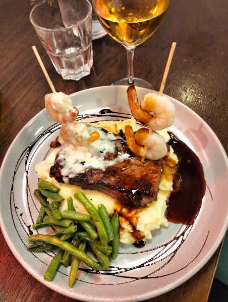 Great food at Hood Street Bistro