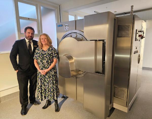Andrew Bell and Deborah Richards and their Resomator