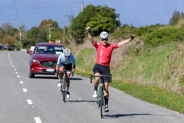 2.	Amy Hollamby (Lightworkx Photography Development team) won the 80 kilometre CYB Construction Hokitika Classic women's race 