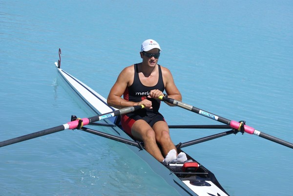 Nathan Cohen won his repechage to qualify for the Premier Single Scull semi final