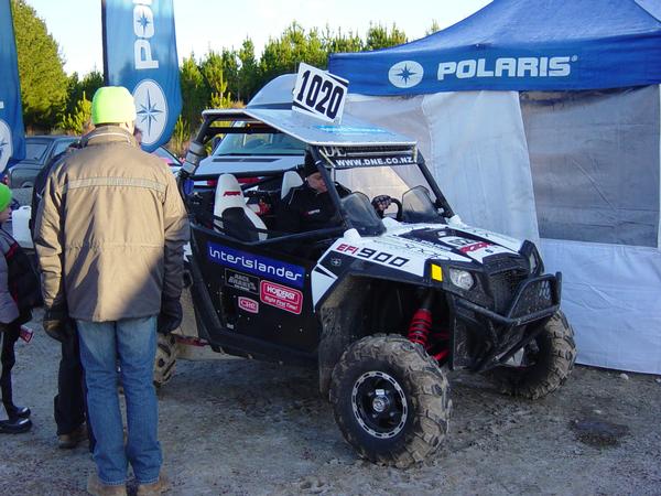 D & E Racing prepare for the Taupo 1000