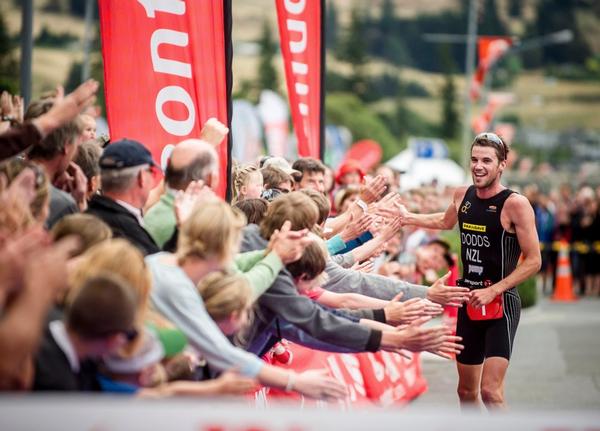 Tony Dodds high fives his way to victory