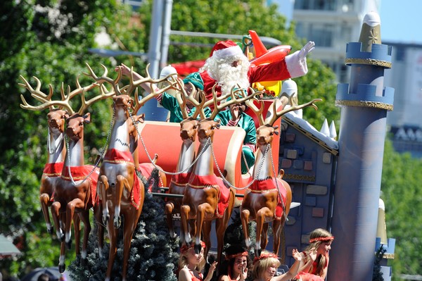 Farmers Santa Parade 2010