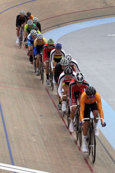 Mens 7500m Scratch Heat