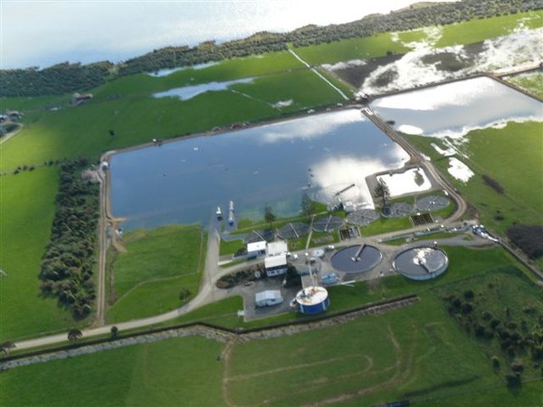 Sewage ponds overflow at Lake Horowhenua