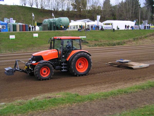 Tractor Pull, Field Days 2011