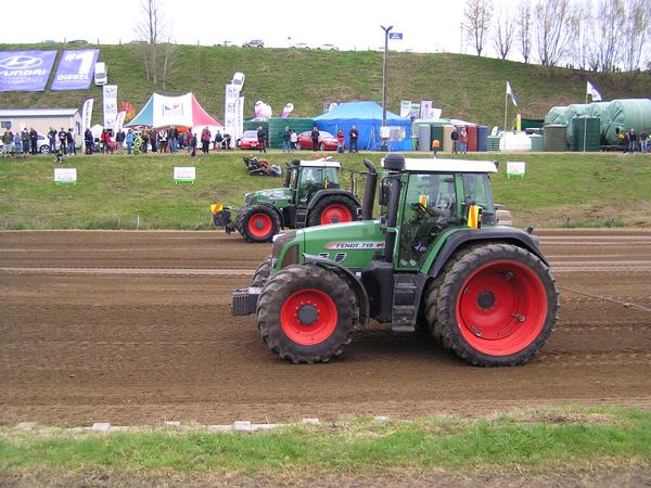 Tractor Pull, Field Days 2011