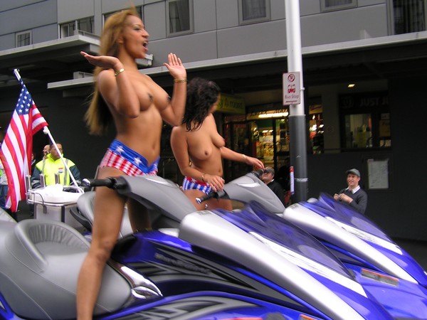 Boobs on Bikes 2009