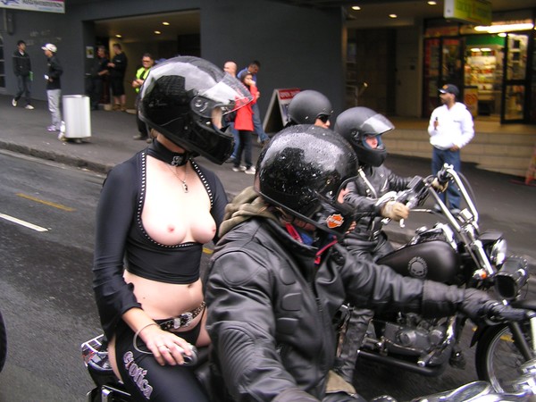 Boobs on Bikes 2009