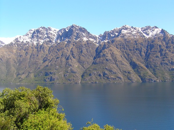 Lake Wakaptipu devils staricase