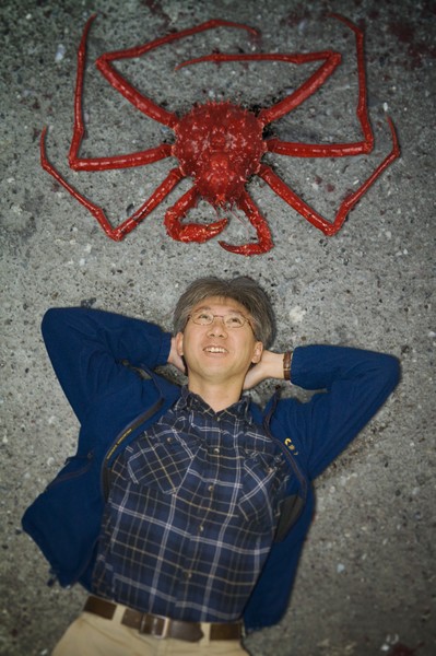  DR SHANE AHYONG AND KING CRAB