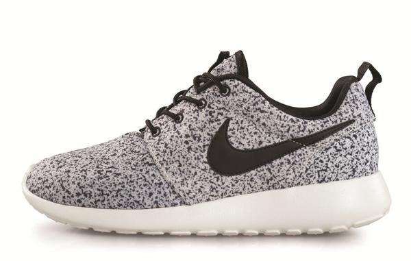 ladies nike roshe run