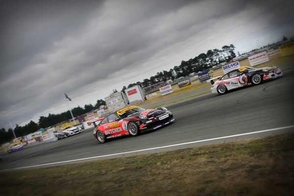 Triple X Motorsport team-mates and rivals, Craig Baird and David Reynolds will again battle for Battery Town Porsche GT3 Cup Challenge supremacy at Invercargill's Teretonga circuit