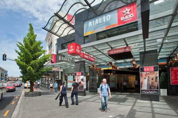 Rialto - Boutique fashion shops through to fast food outlets at two prominent Auckland shopping and hospitality precincts are up for auction on March 30.