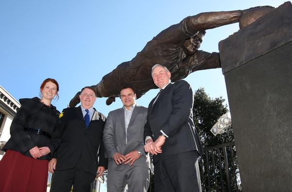 (left to right) artist Natalie Stamilla, Peter Harris - CEO of Contractors Bonding Limited, Michael Jones, Sir Brian Lochore