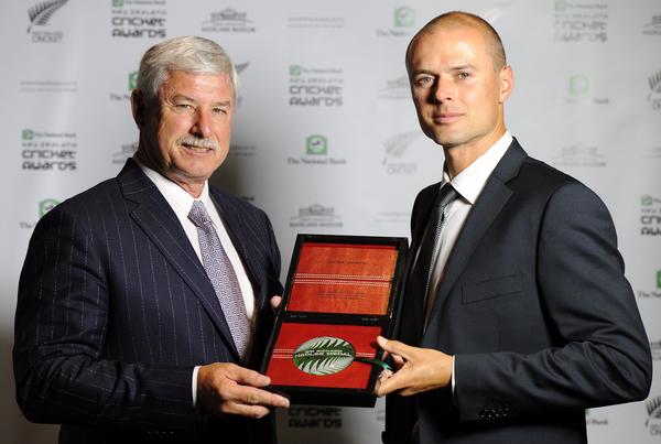 Sir Richard Hadlee and Chris Martin