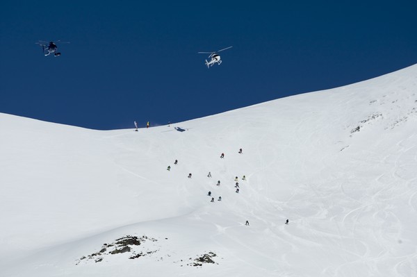 The "VnC Cocktail Downhill" is the 3rd and final event of the World Heli Challenge. Ted Davenport from the U.S. took first, Geoff Small from NZ in second and Geoff Vince from France in 3rd