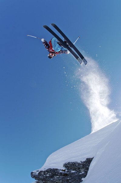 Jordan Houghton on the freeride Day of the World Heli Challenge