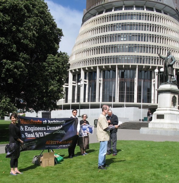 NZ911Truth Outside The Beehive On Friday The 19th of February