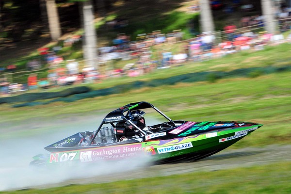 Jetsprinting's Super Boat champion Richard Burt and navigator Roger Maunder of Palmerston North will return to defend their title during the six round series that begins at Wanganui in late December.