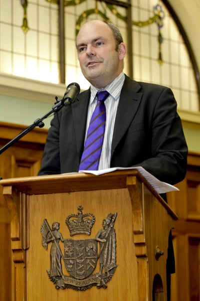 Hon Steven Joyce, Minister for Communications and Information Technology, announces the �Stepping UP:ICT for a better future� programme and the 100,000 Challenge at Parliament last night. Photo: Hamish Trounson.